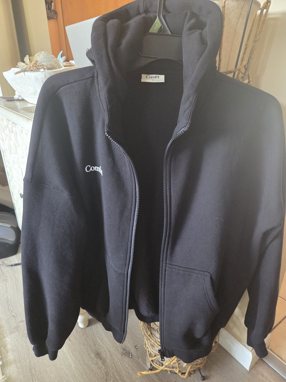 Comfrt Men's Black Lightweight Zip-Up Jacket